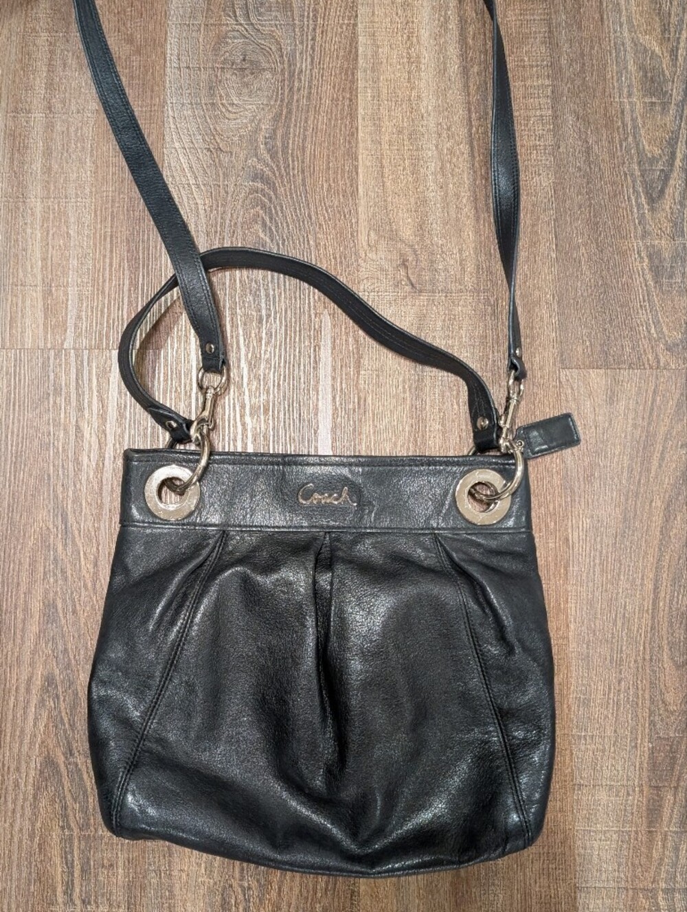 Vintage Coach Black Leather Grommet Shoulder Bag